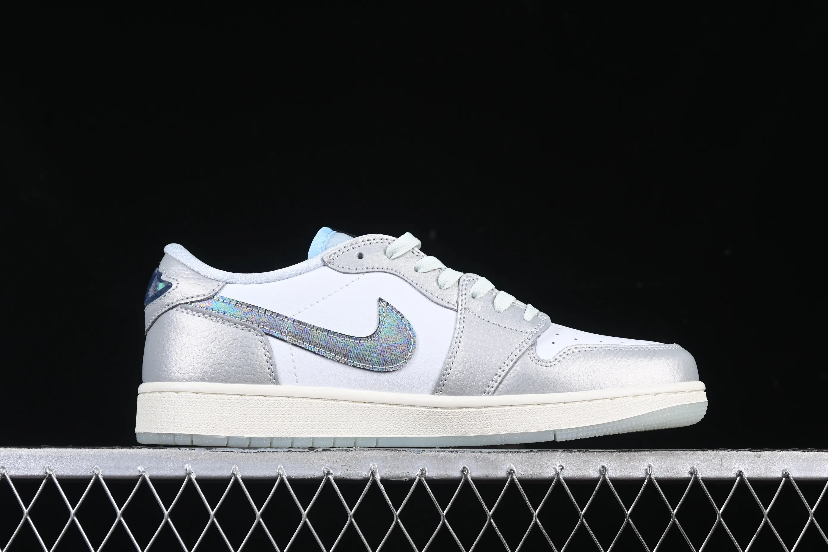 All Categories Air Jordan Jordan Series Basketball Shoes Air Jordan 1 Low Air Jordan 1 Low OG AJ1 Joe 1 Year of the Snake Limited Silver Snake Low-top Retro Basketball Shoes HF3144-100